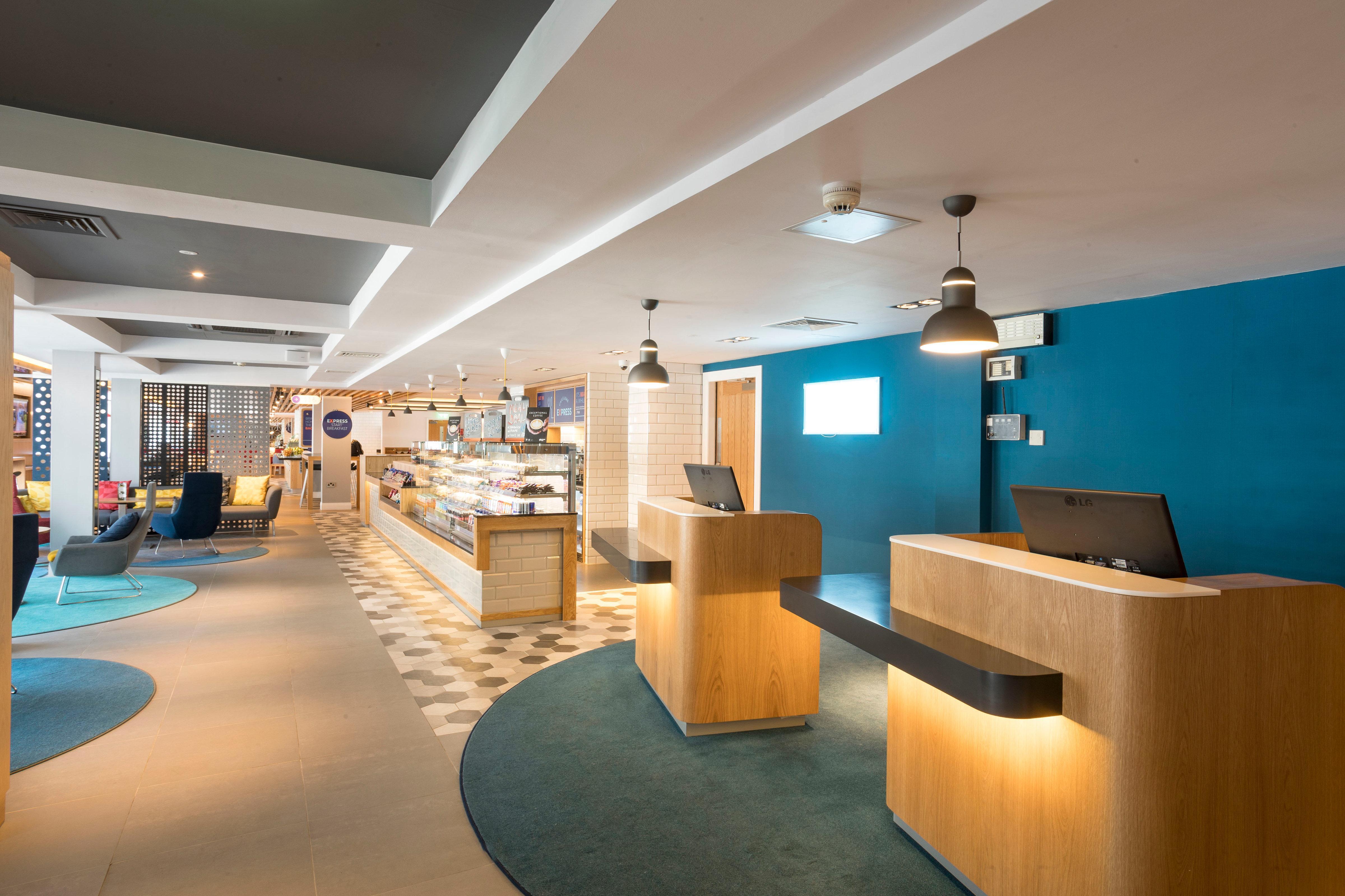 Holiday Inn Express Aberdeen City Centre By Ihg Экстерьер фото