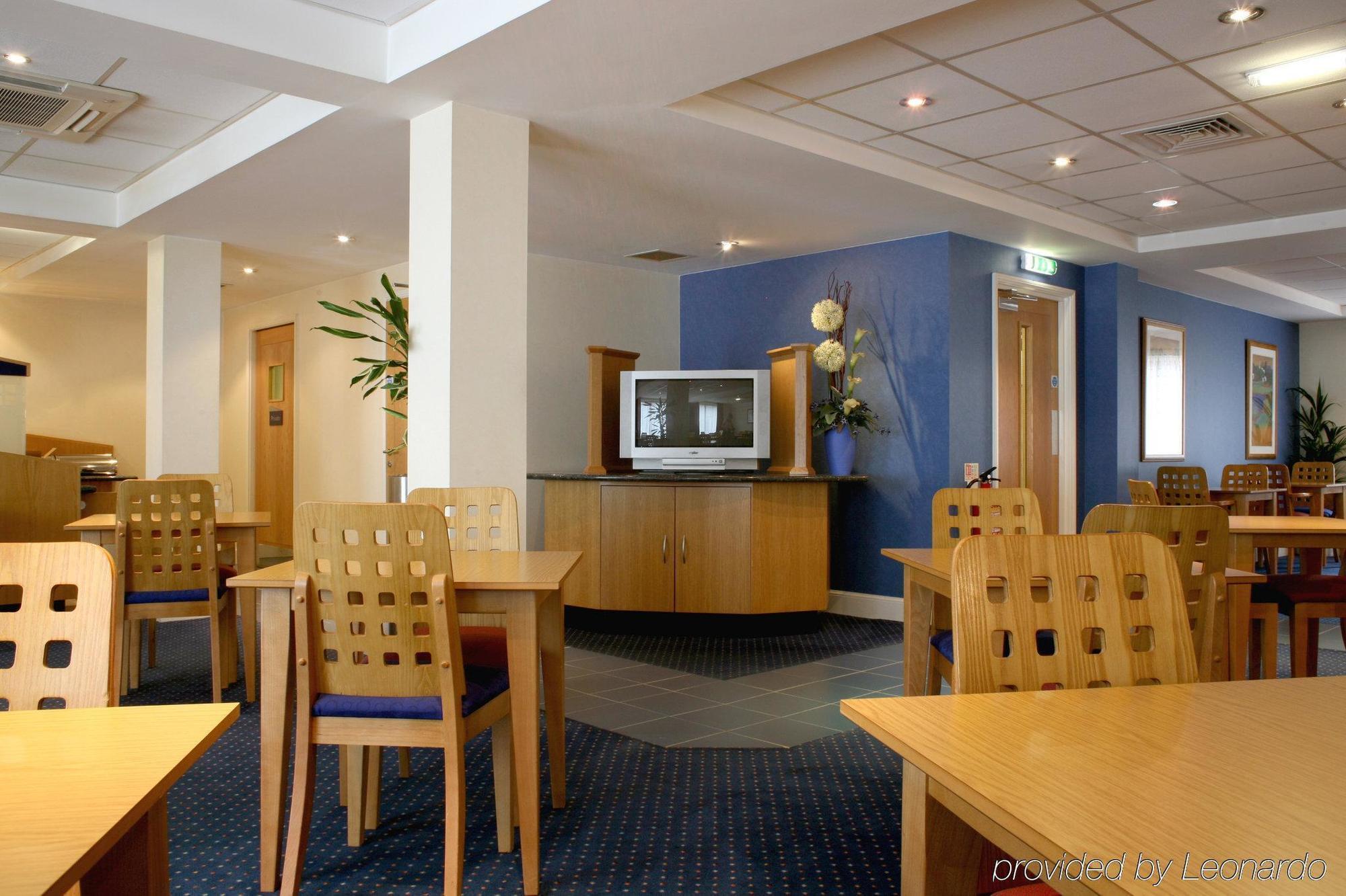 Holiday Inn Express Aberdeen City Centre, An Ihg Hotel Ресторан фото